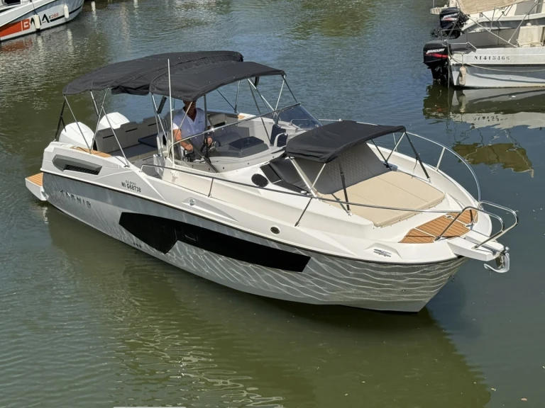 Motorboot mieten in Mandelieu-la-Napoule zum besten Preis