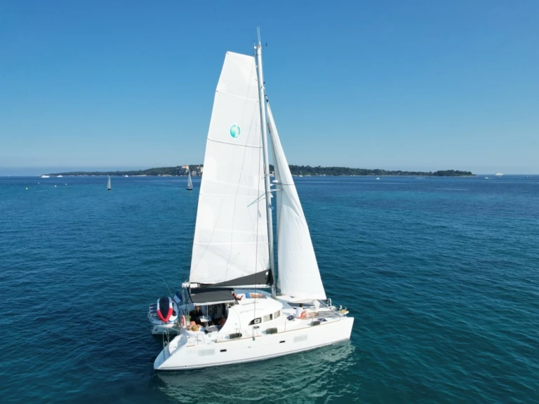 Katamaran mit oder ohne Skipper Lagoon mieten in Cannes