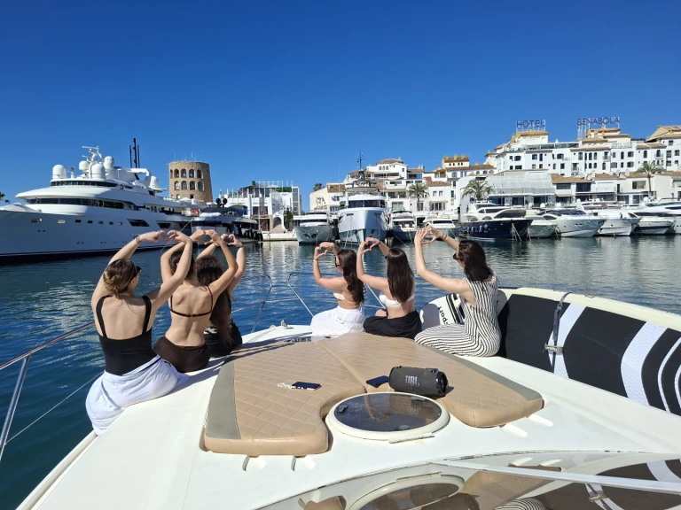 YachtCharter in Marbella - Princess v45 auf SamBoat
