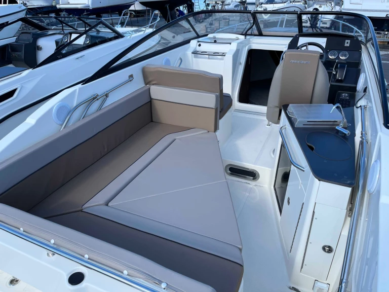 Motorboot mit oder ohne Skipper Quicksilver mieten in La Rochelle