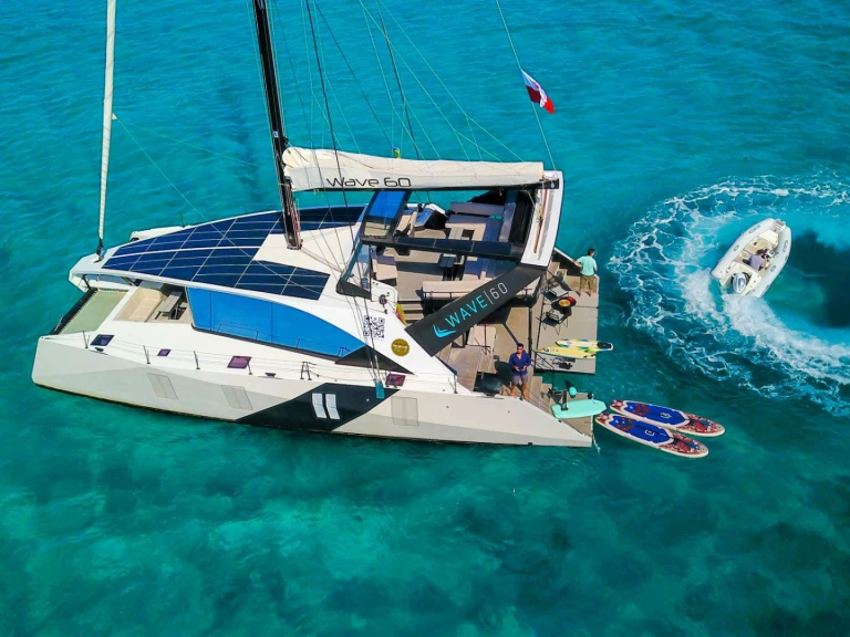 Ein Wave Catamarans Summer mieten in Olbia