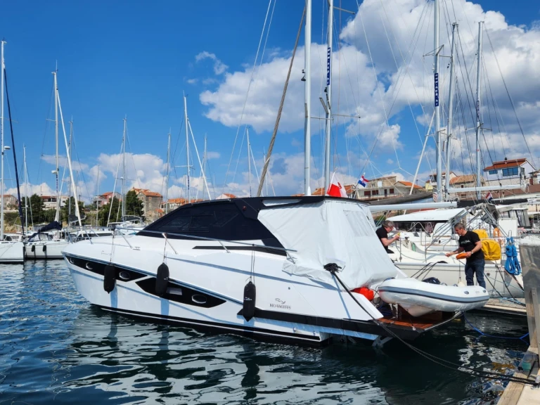 Vermietung Motorboot Rio Yachts mit Führerschein