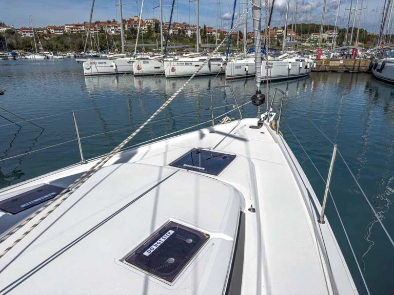 YachtCharter in Trogir - Bavaria Bavaria C42 auf SamBoat