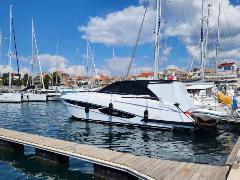 Boot mieten Šibenik günstig Parana 38