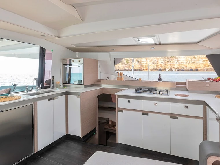 Bootsverleih Fountaine Pajot Elba 45 Bas du Fort Samboat