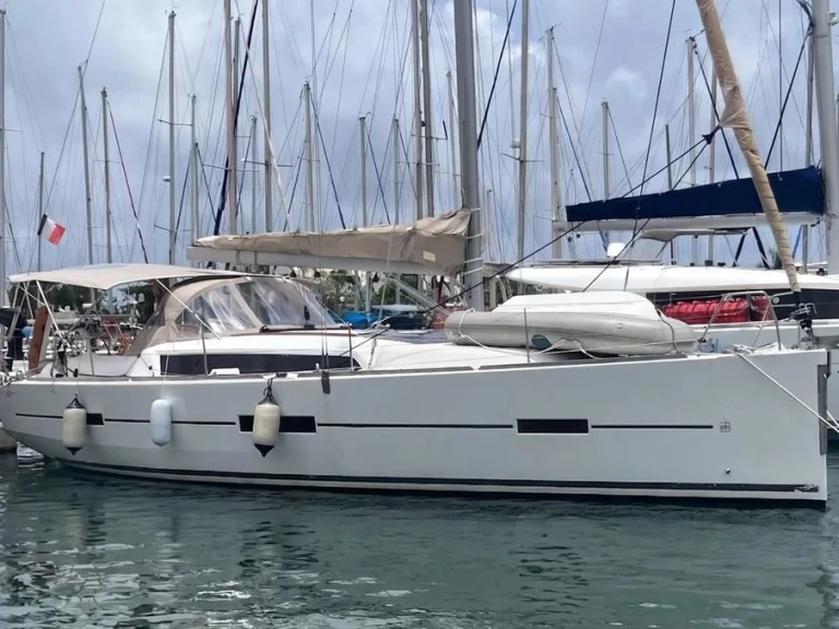 YachtCharter in Saint-Gilles-Croix-de-Vie - Dufour Dufour 412 Grand Large auf SamBoat