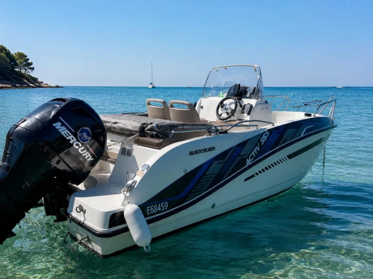 Ein Quicksilver Activ 555 Open Edition Smart mieten in Port-Camargue