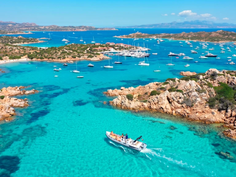 Ein Joker Boat Clubman 26 mieten in Porto Cervo