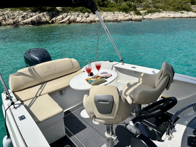 Sessa Marine Sessa Marine Key Largo 20 mieten Trogir