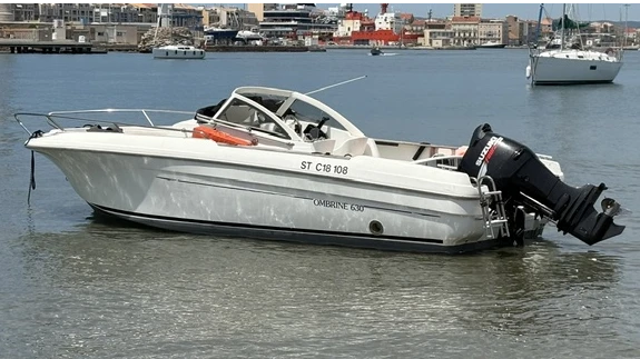 Ein Bénéteau Ombrine 630 mieten in Sète