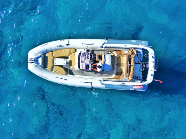 Bootsverleih Zodiac Medline 850 Santa Cruz de Tenerife Samboat