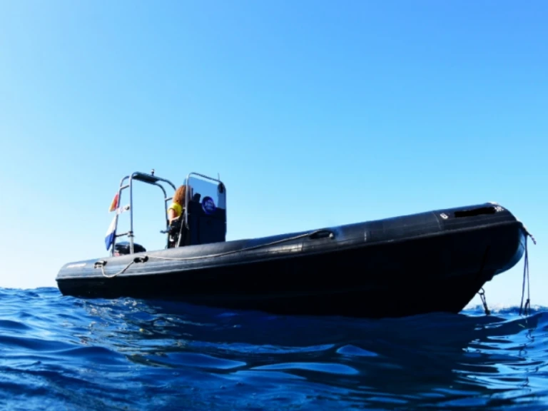 Ein Zodiac Explorer 640 mieten in Las Galletas