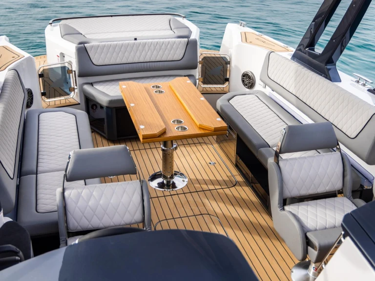 Ein Alfamarine 28 mieten in Ibiza Town