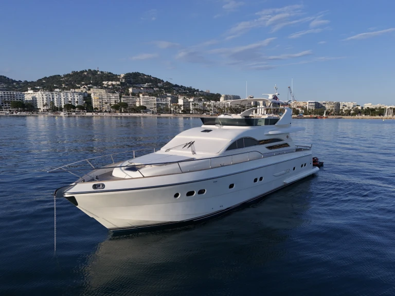 Ein vz 68 mieten in Marina Baie des Anges, France