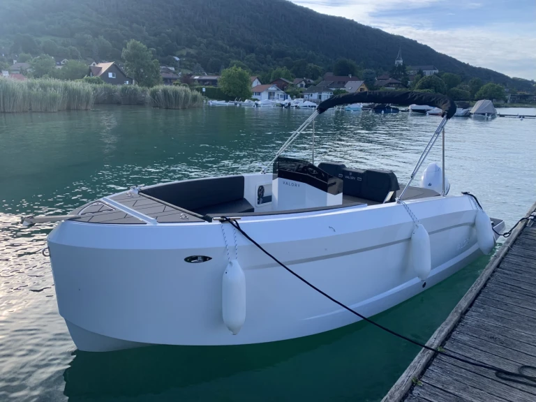Boot mieten Annecy günstig V620
