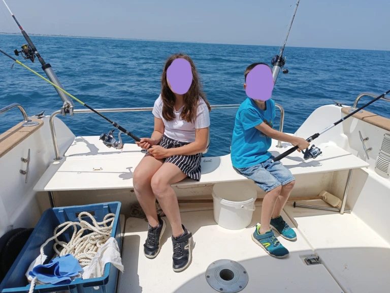 Ein Jeanneau Merry Fisher 650 mieten in Frankreich
