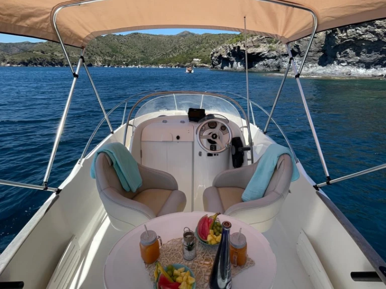 Motorboot mieten in Roses zum besten Preis