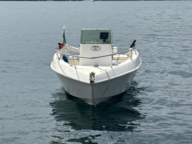 Motorboot mieten in Angera zum besten Preis