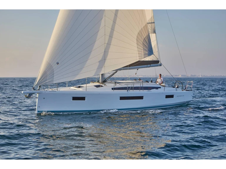 Segelboot mit oder ohne Skipper Jeanneau mieten in Vathy