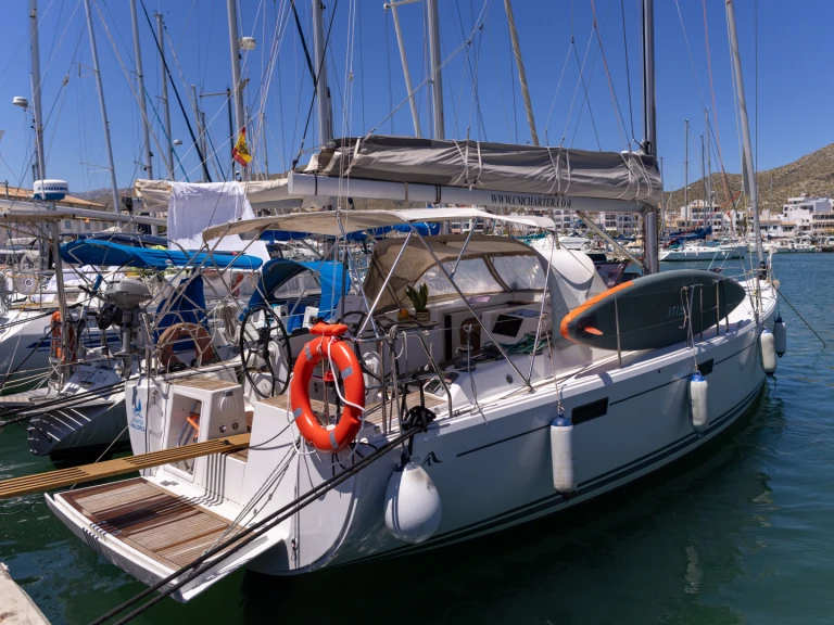YachtCharter in Port de Pollença - Hanse Hanse 415 auf SamBoat