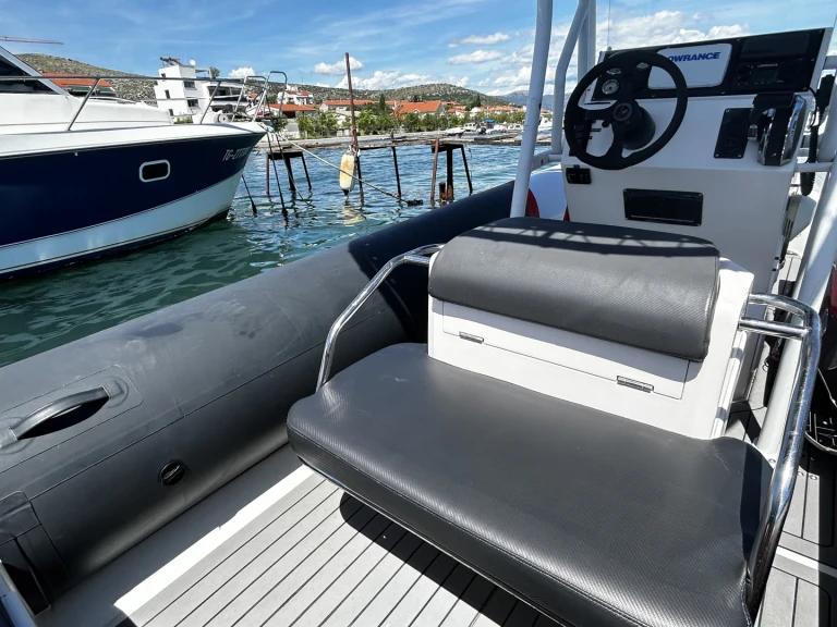 Schlauchboot mieten in Split zum besten Preis