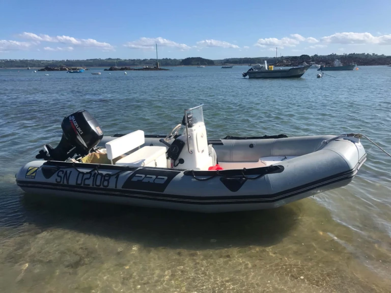 Schlauchboot mit oder ohne Skipper Zodiac mieten in Ploubazlanec