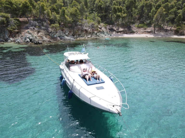 YachtCharter in Pefkochóri - Sunseeker Martinique 39 auf SamBoat