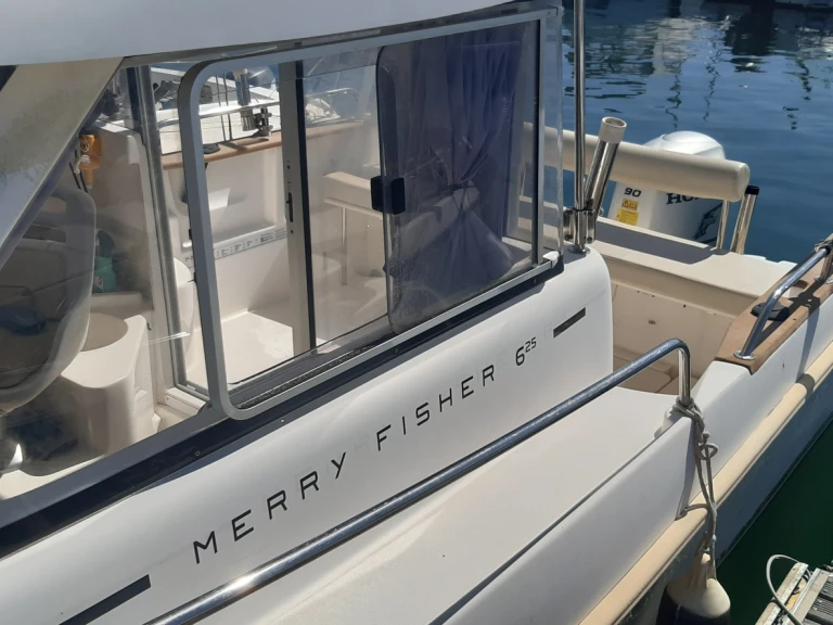 Motorboot mit oder ohne Skipper Jeanneau mieten in Frankreich