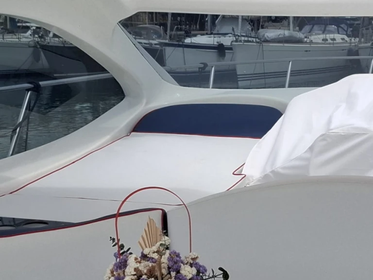 Vermietung Yacht PRIMATIST By Bruno Abbate mit Führerschein