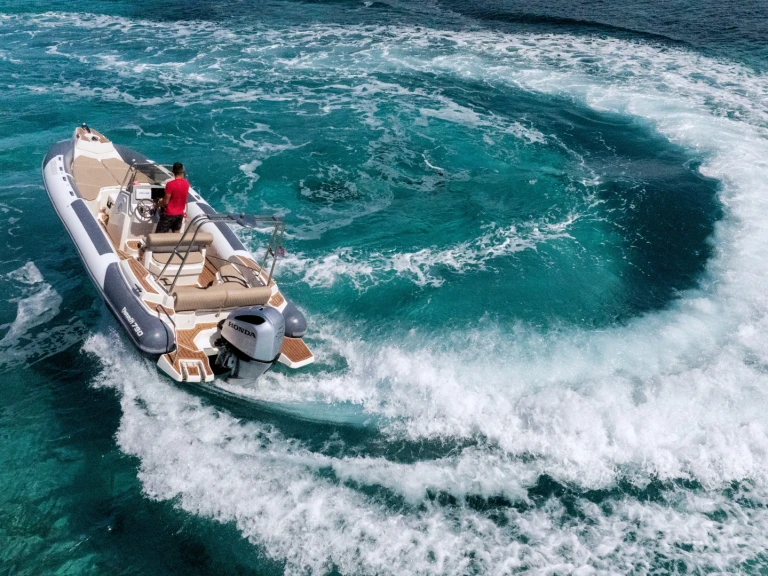 Boot mieten Hvar günstig 790 Pro Dynamic