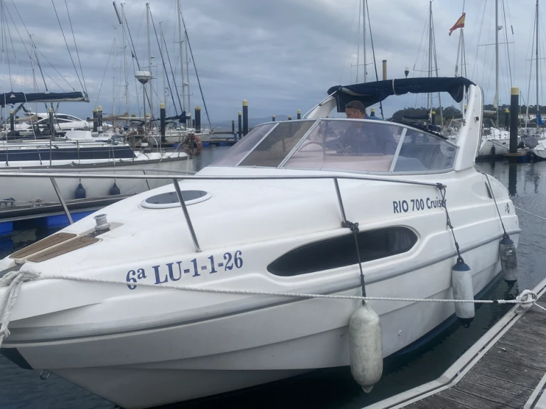 Boot mieten A Pobra do Caramiñal günstig Rio 700 Cruiser