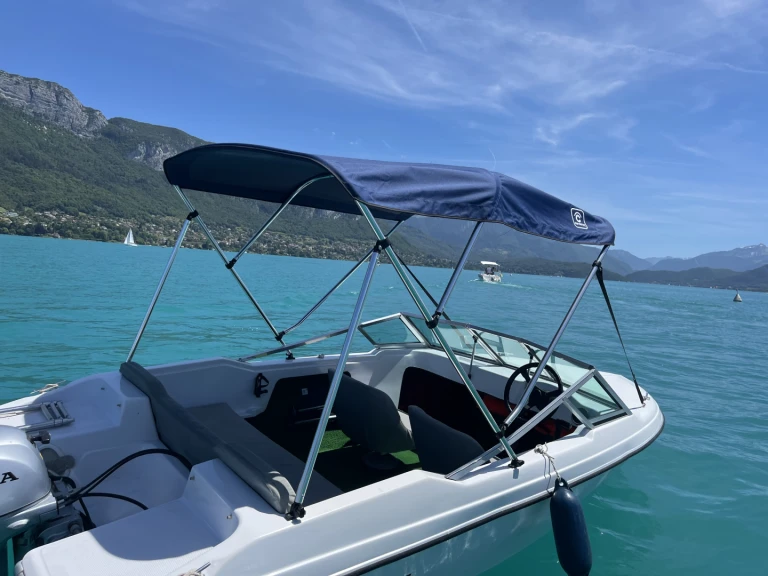Vermietung Motorboot Glastron mit Führerschein
