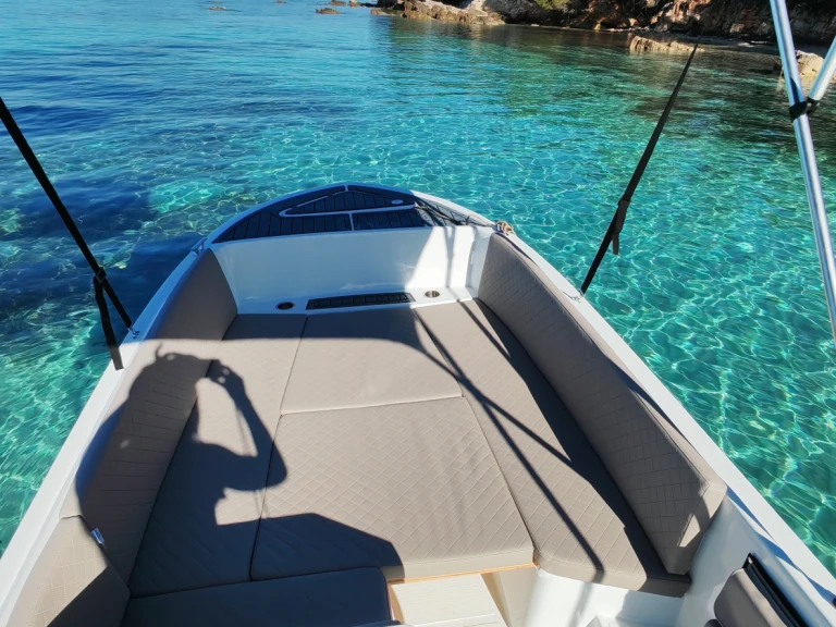 Motorboot mieten in Port de Cannes Marina zum besten Preis