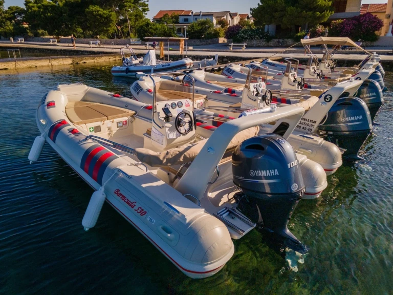 Vermietung Schlauchboot barracuda 530 mit Führerschein
