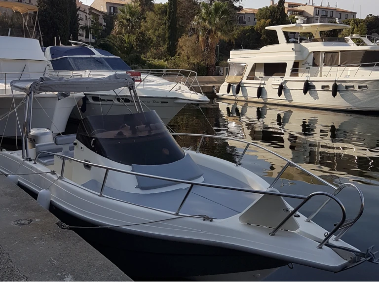 Motorboot mieten in Le Brusc - Technomarine stealth mythos