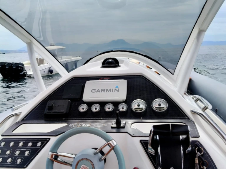 Vermietung Schlauchboot Panamera Yacht mit Führerschein