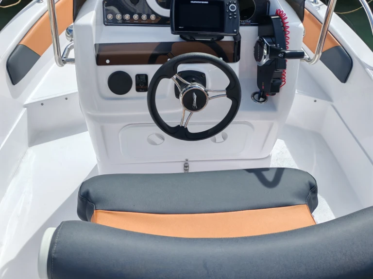 Motorboot mieten in Umag zum besten Preis