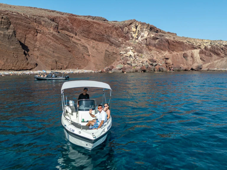 Motorboot mit oder ohne Skipper Poseidon mieten in Vlychada