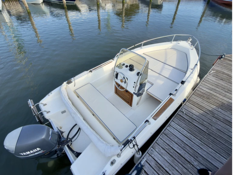 Vermietung Motorboot Capelli mit Führerschein