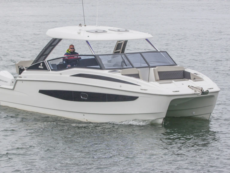 Motorboot mieten in Le Marin - Aquila Aquila 32 Sport