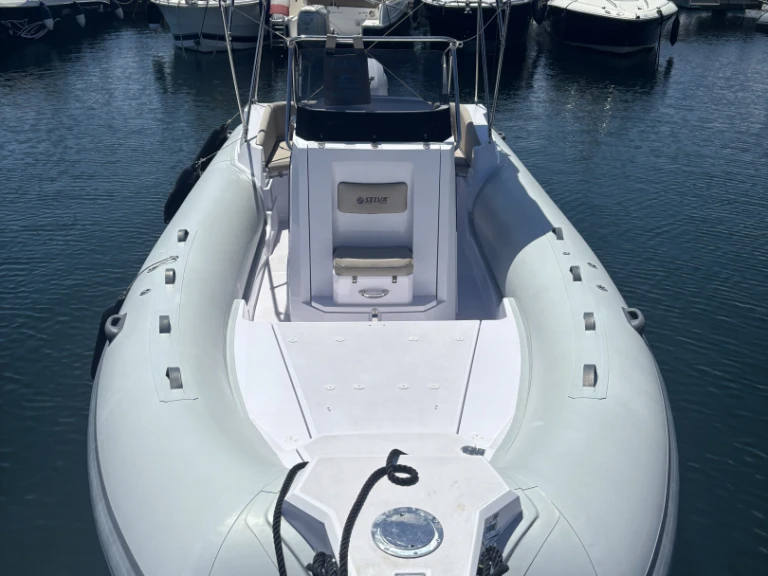 Vermietung Schlauchboot Selva mit Führerschein