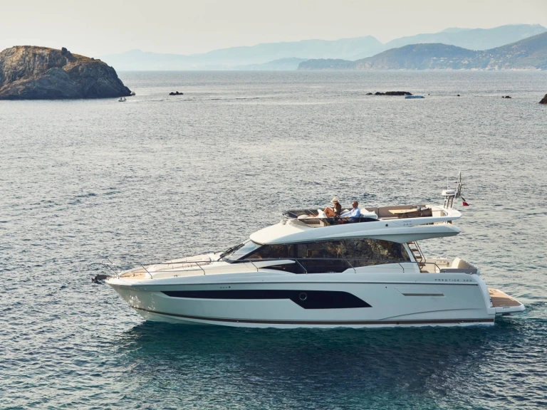 Motorboot mit oder ohne Skipper Jeanneau mieten in Salerno