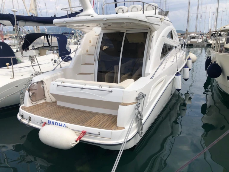 Vermietung Yacht Sealine mit Führerschein