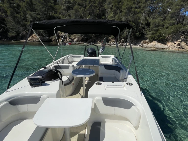 Vermietung Motorboot Bayliner mit Führerschein