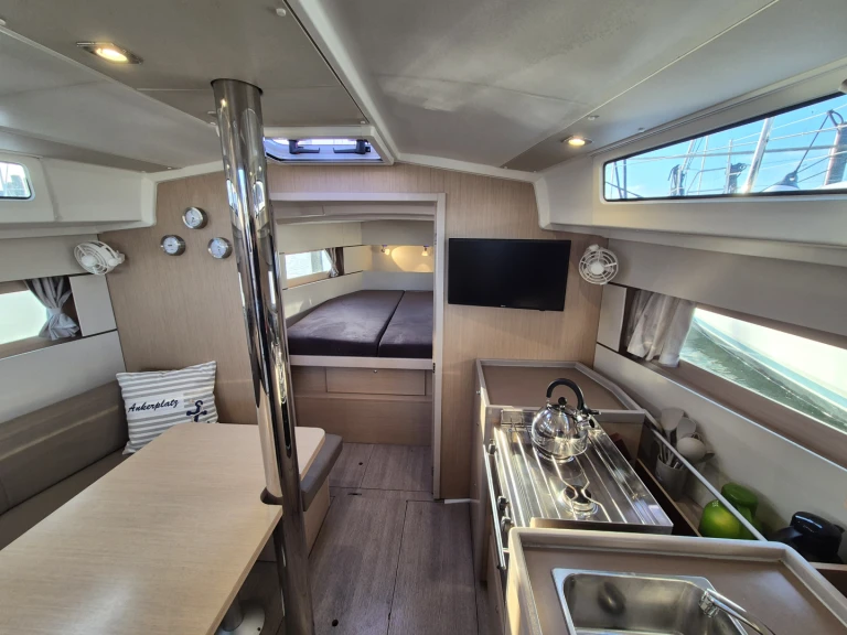 Boot mieten Heiligenhafen günstig Oceanis 38.1