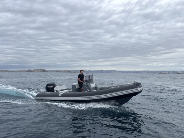 Schlauchboot mieten in Marseille zum besten Preis