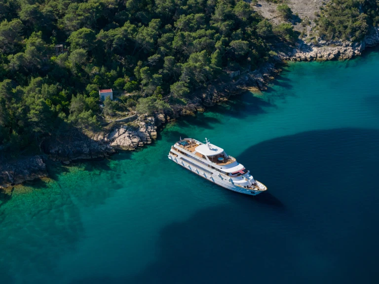 Vermietung Yacht Custom Made mit Führerschein
