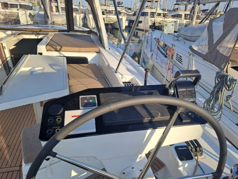 Boot mieten Álimos günstig Oceanis 52 - 6 cab.