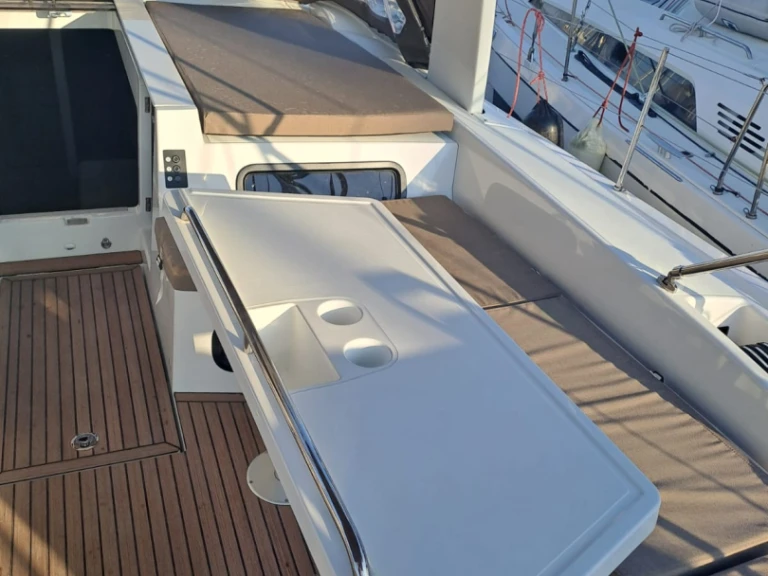 Bootsverleih Bénéteau Oceanis 52 - 6 cab. Álimos Samboat