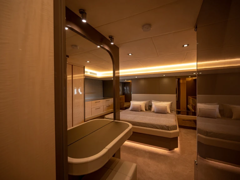 Bénéteau Monte Carlo Yacht 66 mieten Capri